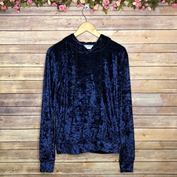 NWT LF Emma & Sam Crushed Velvet Hoodie - Picture 2 of 9